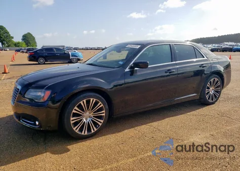 2013 Chrysler 300 S z USA, uszkodzony, nr VIN 2C3CCABG5DH659492